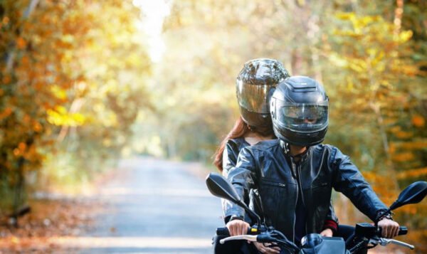 How to Stay Safe When Riding on a Motorbike