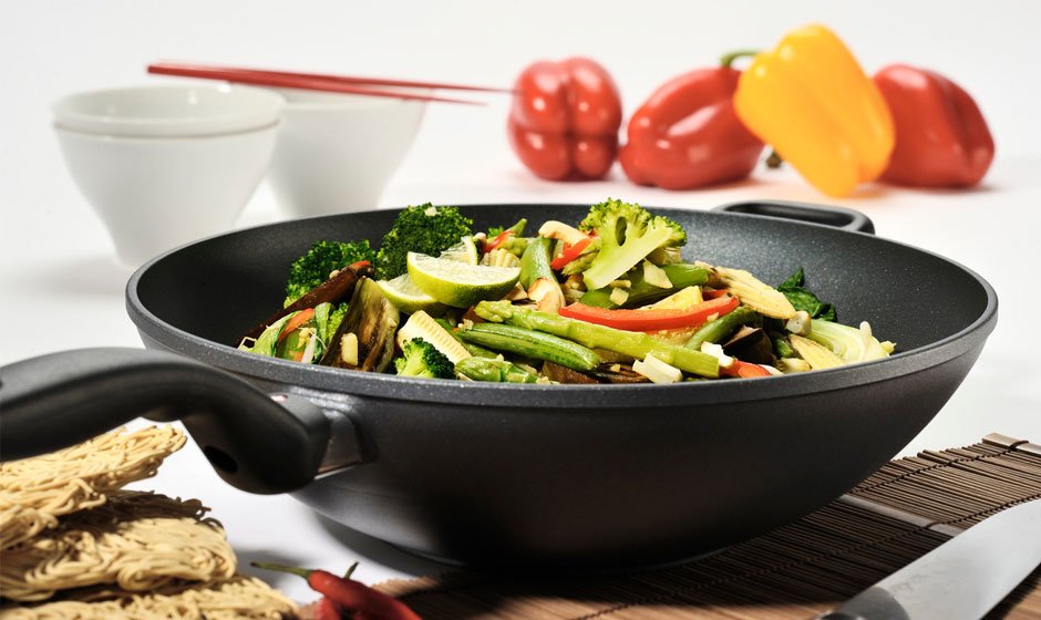 Exploring the Culinary Marvel: The Versatile Wok - LucyKingdom