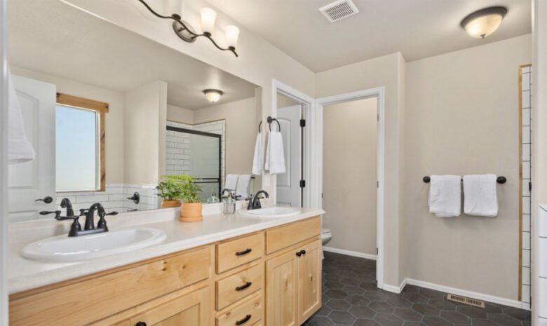 9 Pro Tips for a Successful Bathroom Makeover
