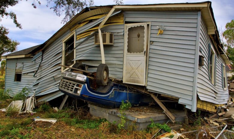 How to Prepare Your House for a Hurricane