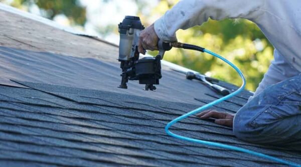 Simple-Roof-Maintenance-Tips-That-Make-a-Huge-Difference